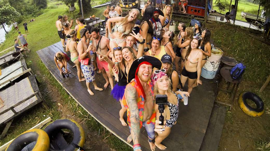 party vang vieng cody tubing vang vieng