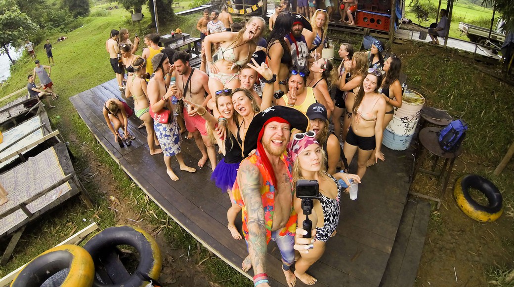 party vang vieng cody tubing vang vieng