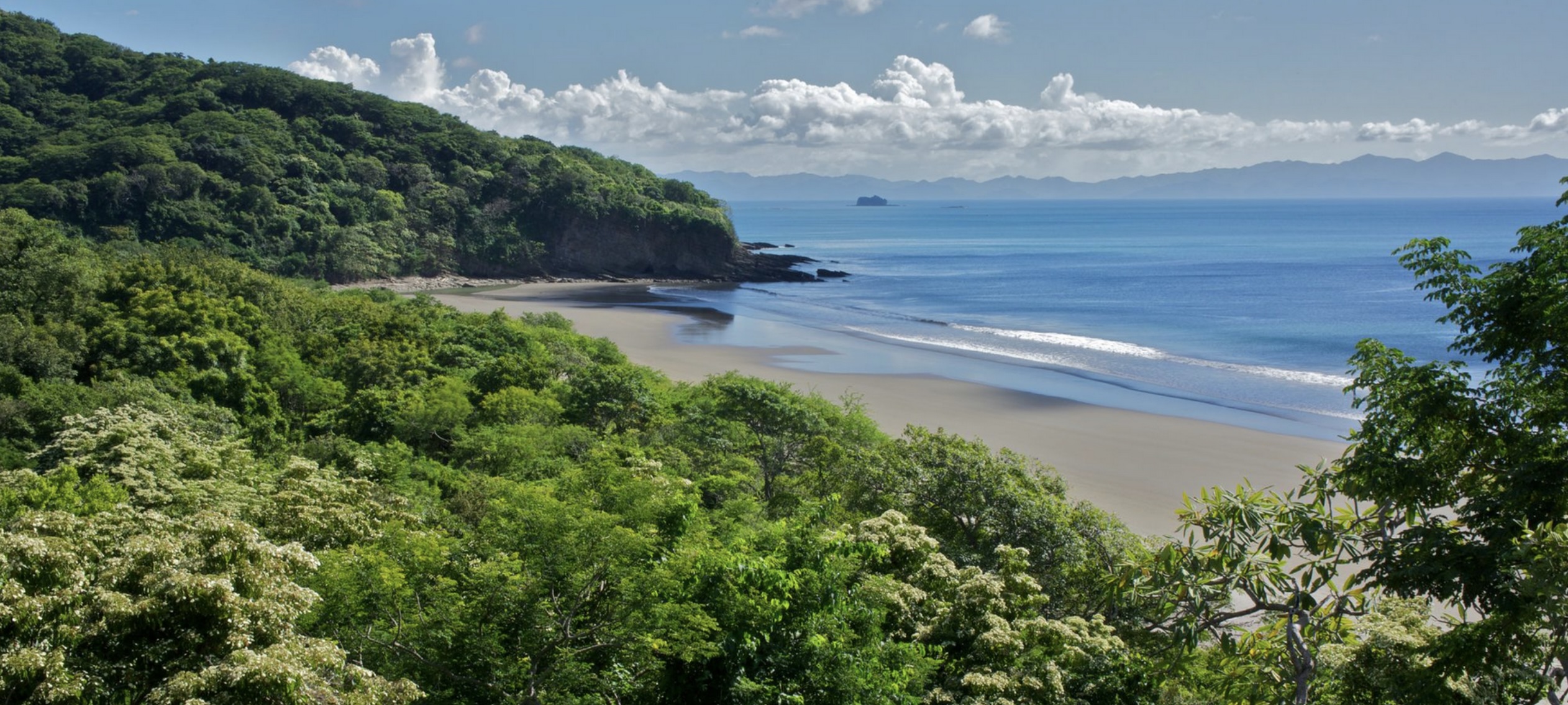 Playa Escameca, Nicaragua — beach and jungle view