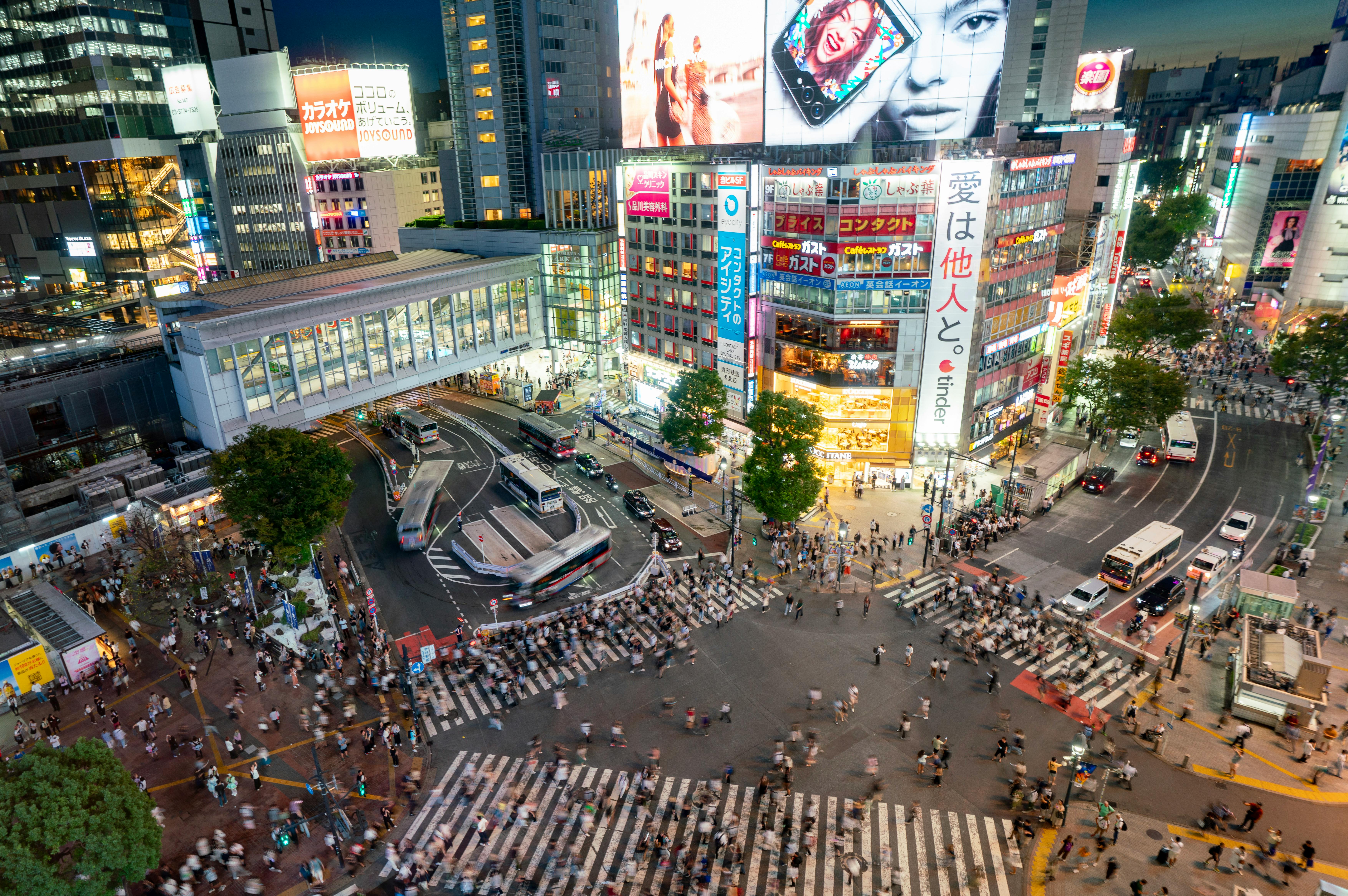 Shibuya crossing, Tokyo, Japan